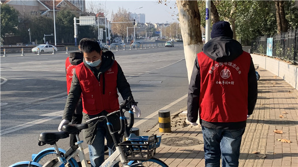 图二摆放共享单车.jpg