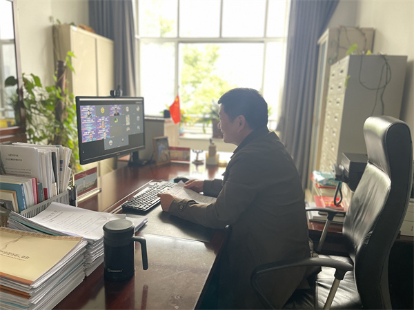图二 合肥市图书馆李永钢馆长作案例分享.jpg
