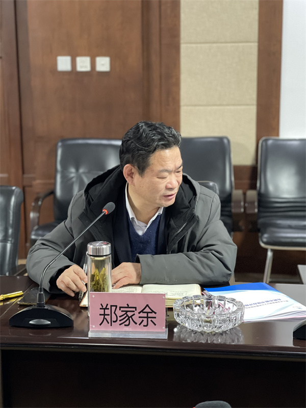 图二 市文旅局党组书记、局长郑家余出席反馈会.jpg