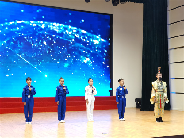 图二 集体朗诵.jpg