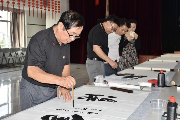 图三 现场创作_副本.jpg