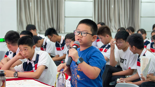 图四 讲座现场.jpg