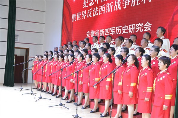 图五 大合唱《长城谣》《喀秋莎》.jpg