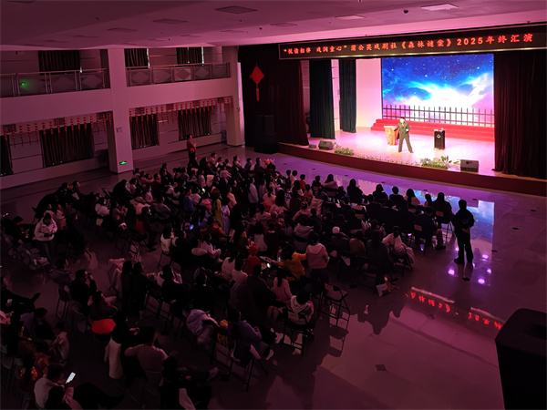 图七 活动现场.jpg