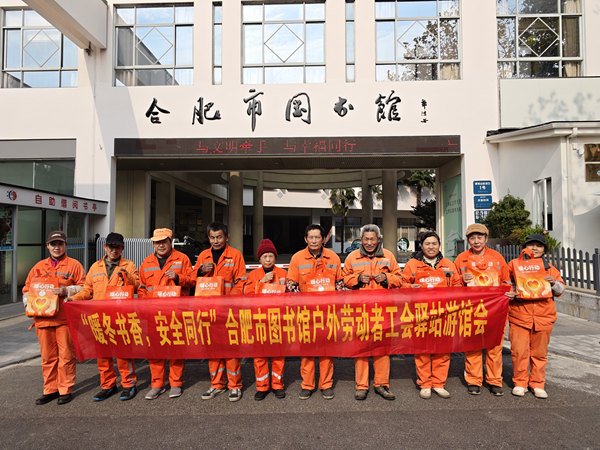 大合照2.jpg