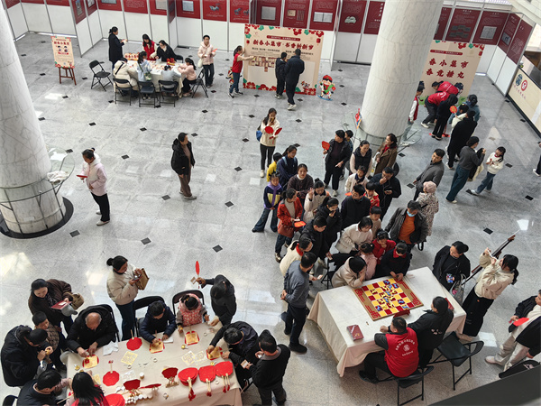 图三 新春小集市活动现场.jpg 图三 新春小集市活动现场.jpg