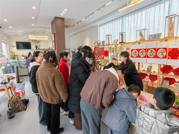 图五 “元宵节新春诗词会”活动现场.jpg 图五 “元宵节新春诗词会”活动现场.jpg