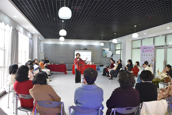 图三 “巾帼书香,声绽芳华”主题朗诵会在合肥市图书馆举行.jpg 图三 “巾帼书香,声绽芳华”主题朗诵会在合肥市图书馆举行.jpg